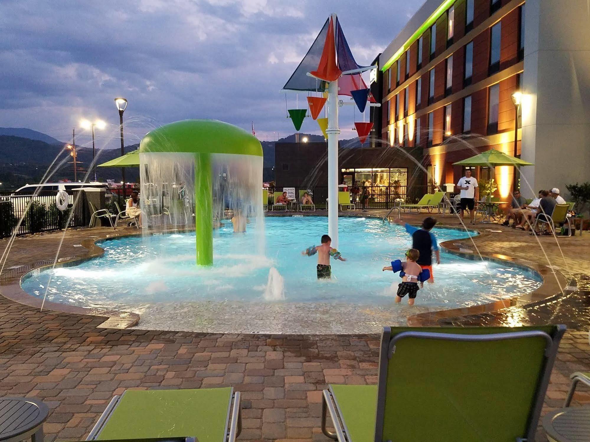 Home2 Suites By Hilton Pigeon Forge Esterno foto
